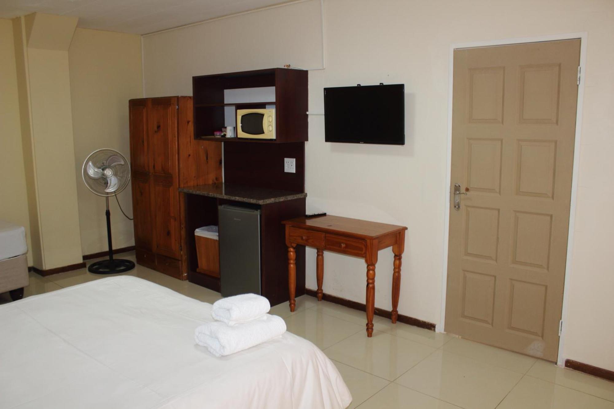 Purple Olive Guest House Pretoria-Noord Extérieur photo