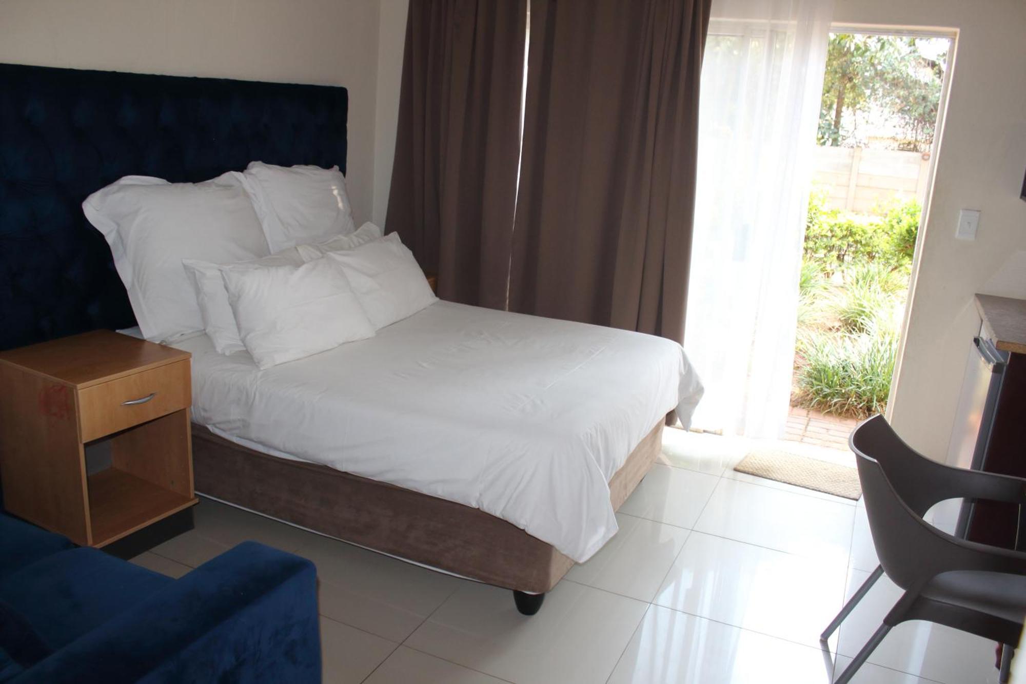 Purple Olive Guest House Pretoria-Noord Extérieur photo