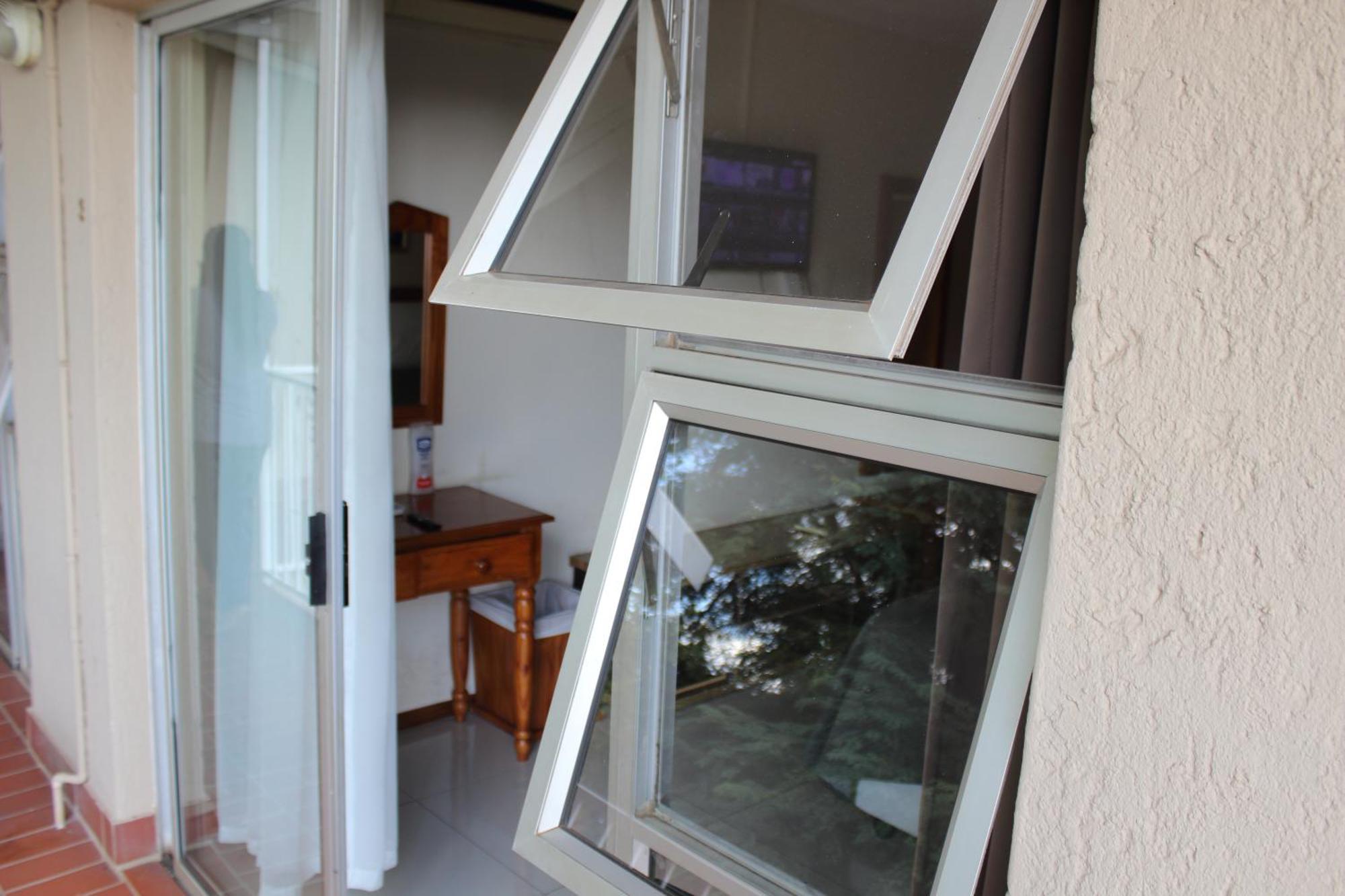 Purple Olive Guest House Pretoria-Noord Extérieur photo