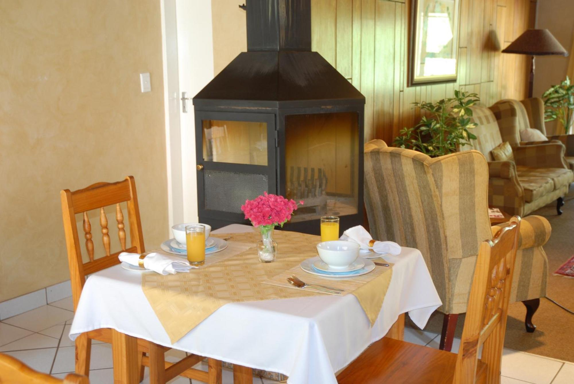 Purple Olive Guest House Pretoria-Noord Extérieur photo