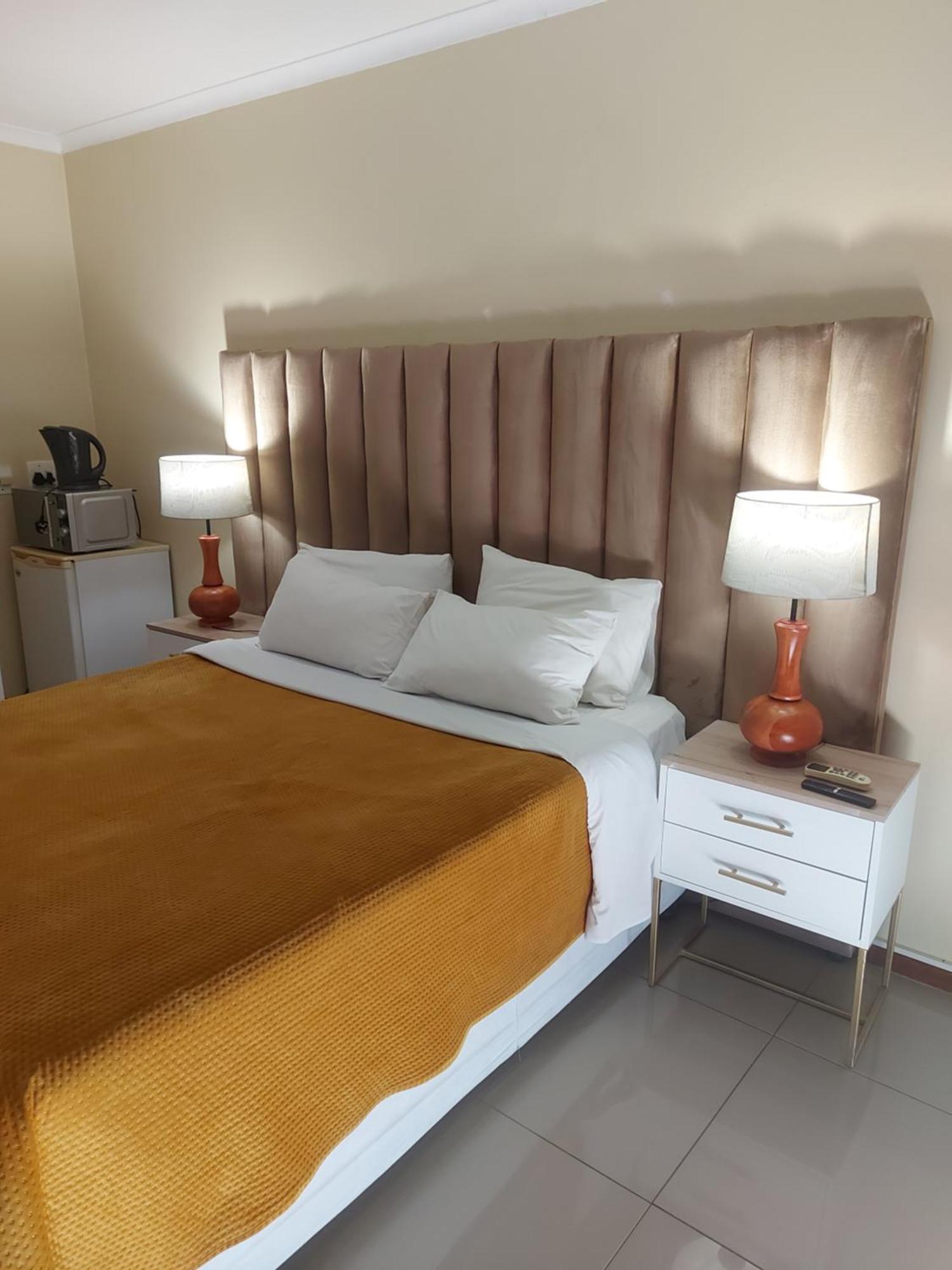 Purple Olive Guest House Pretoria-Noord Extérieur photo